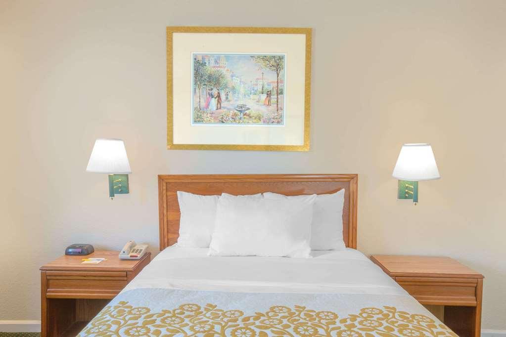 Econo Lodge Cherry Point ハブロック エクステリア 写真