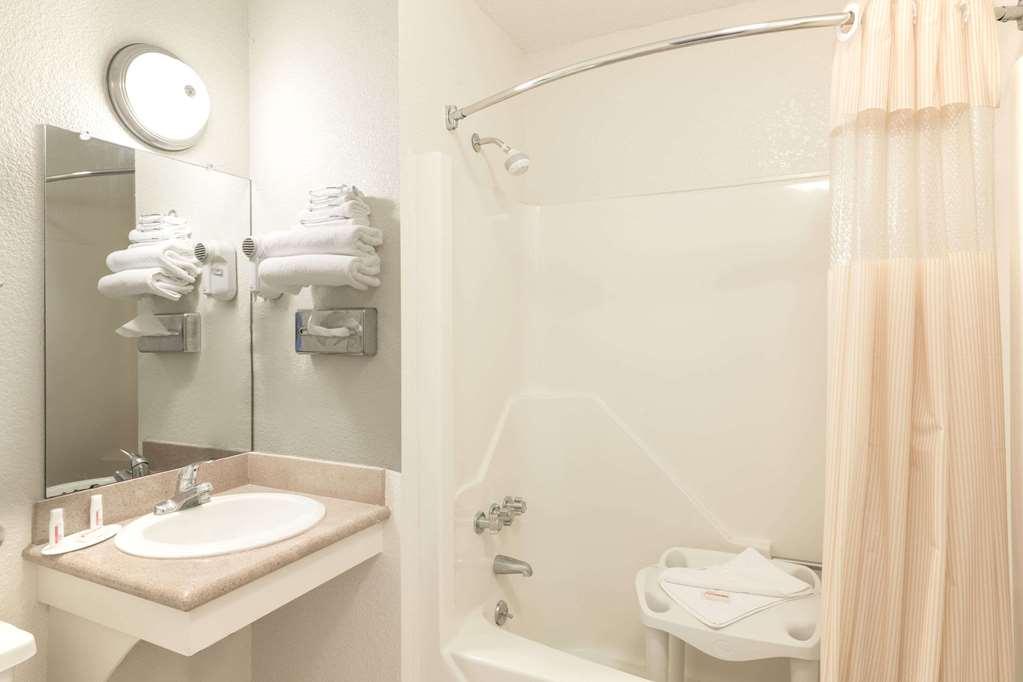 Econo Lodge Cherry Point ハブロック エクステリア 写真