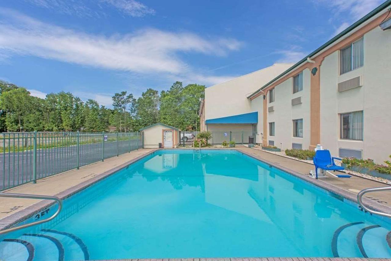 Econo Lodge Cherry Point ハブロック エクステリア 写真
